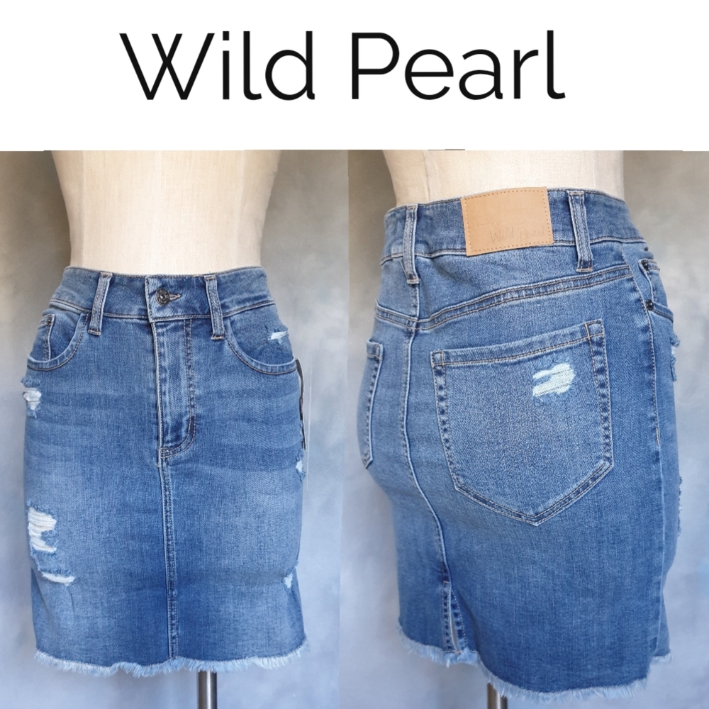 Wild Pearl Distressed Denim Medium Blue Wash Jean Mini Skirt Sz 27